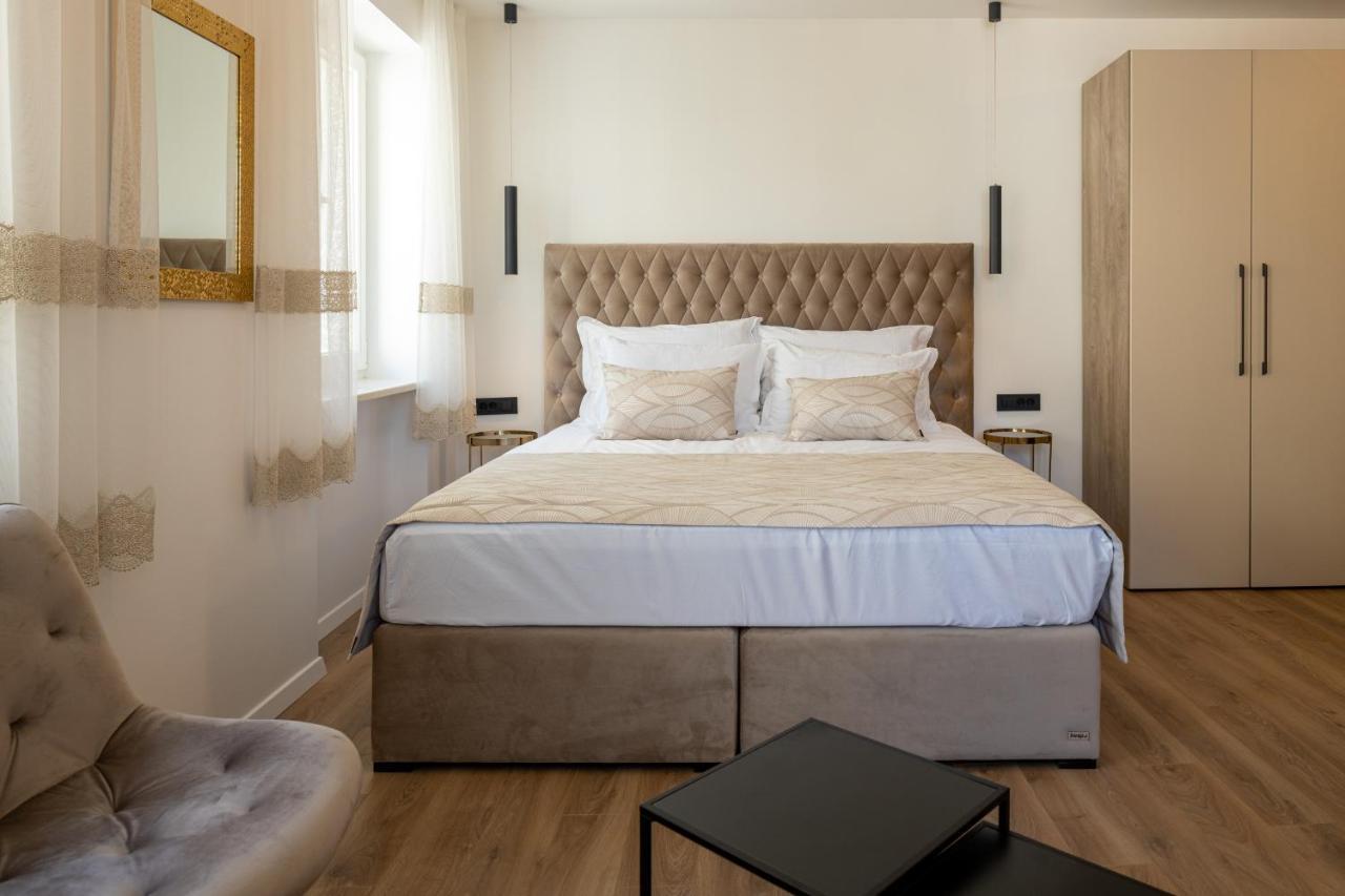 Piazza Square City Top Centre Apartments スプリト エクステリア 写真