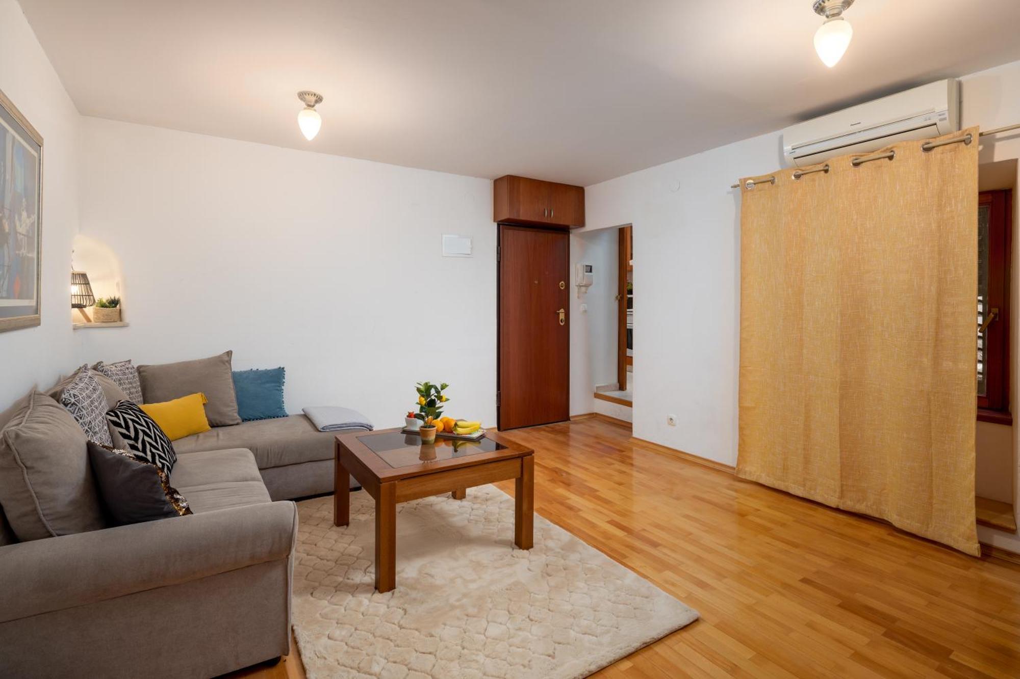 Piazza Square City Top Centre Apartments スプリト エクステリア 写真