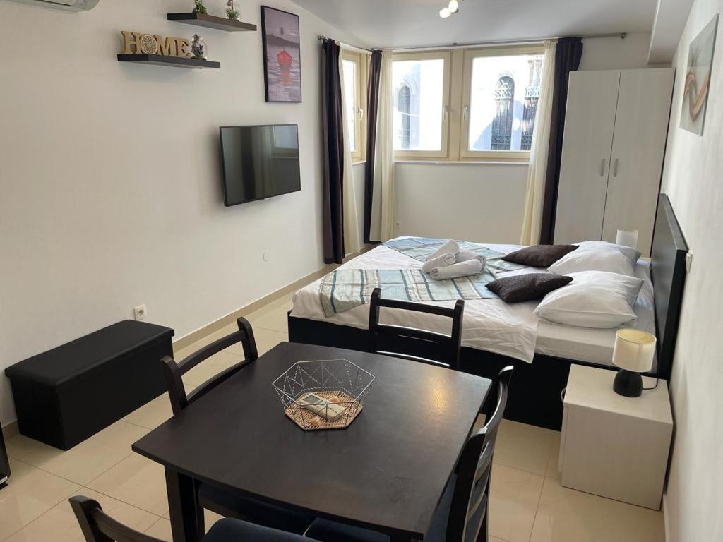 Piazza Square City Top Centre Apartments スプリト エクステリア 写真