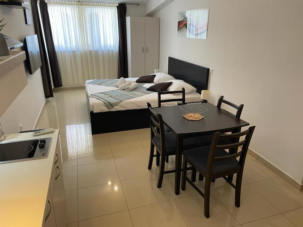 Piazza Square City Top Centre Apartments スプリト エクステリア 写真